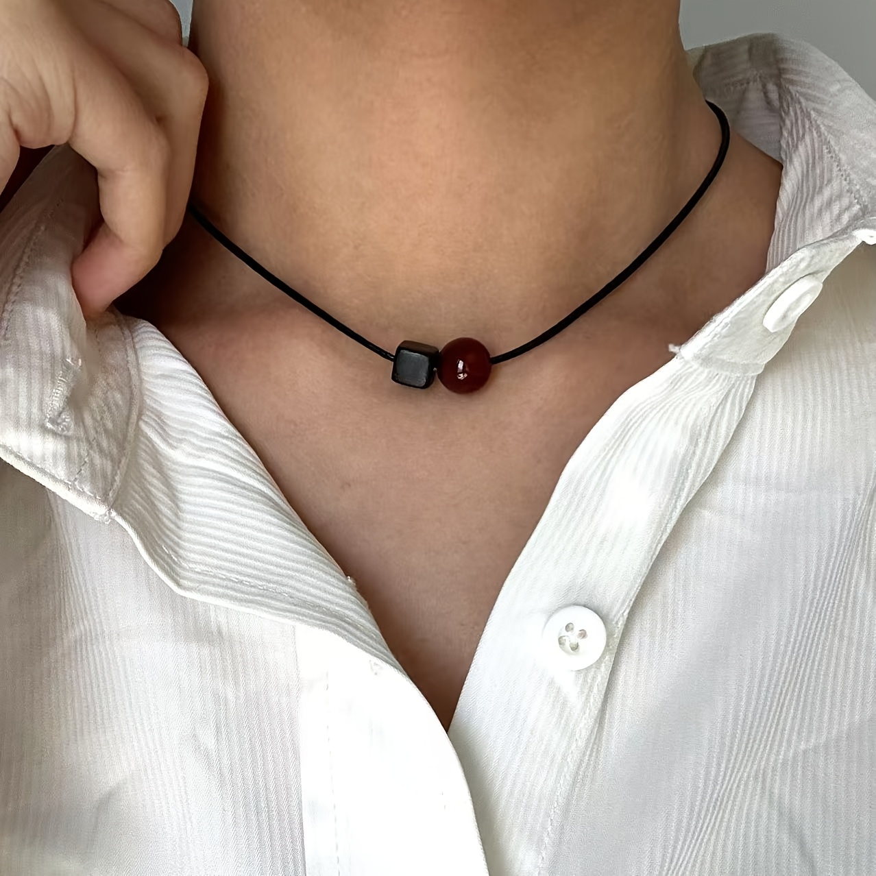 Women's Geometric Wooden Bead Red Agate Necklace